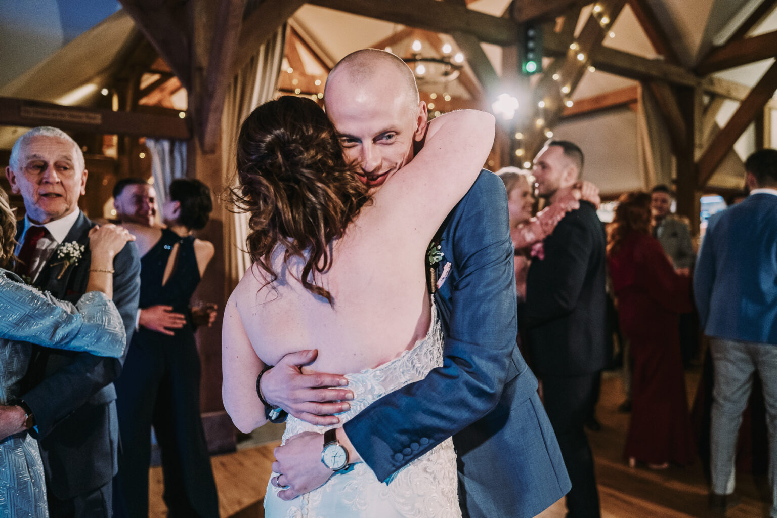first dance cuddle at cheshire wedding